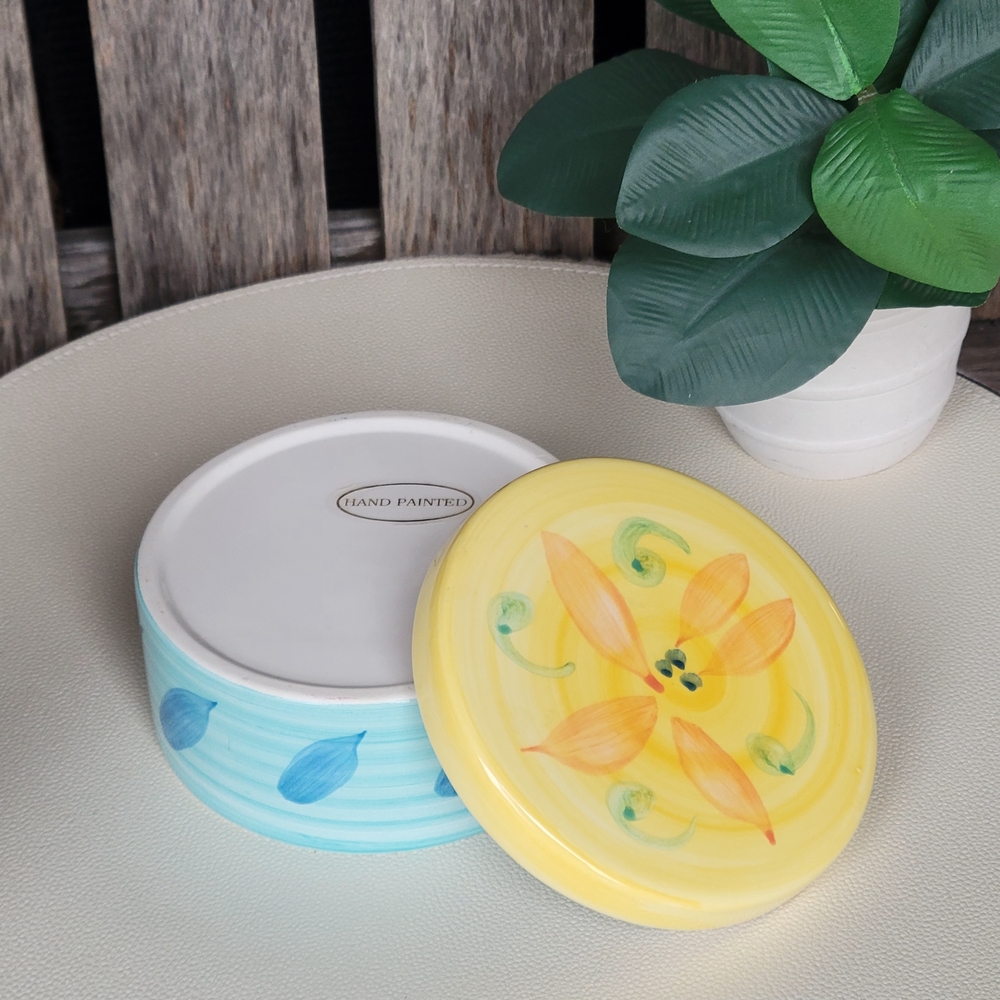 Hand Painted Glazed Ceramic Pastel Yellow & Blue Floral Trinket Box & Lid - Picture 3 of 4